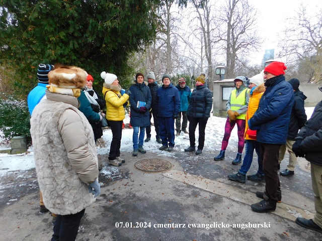 24cmentarze01.jpg
